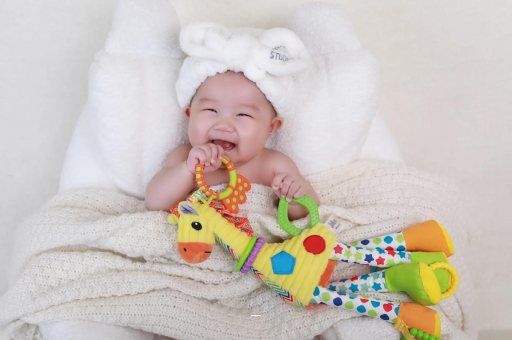 华容宝宝最晚多久会走路